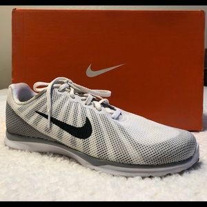 Nike womens shoe